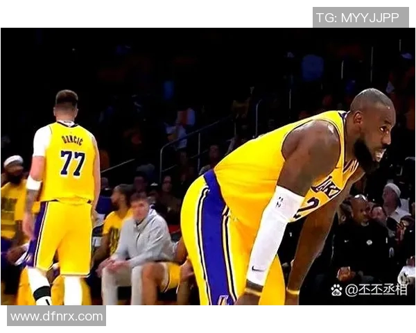 2009年湖人队与爵士队的经典对决回顾与赛季精彩瞬间分析 2009年湖人队与爵士队的经典对决回顾与赛季精彩瞬间分析