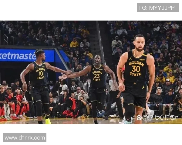 NBA季后赛精彩对决骑士与猛龙谁能晋级下一轮激战即将上演 NBA季后赛精彩对决骑士与猛龙谁能晋级下一轮激战即将上演