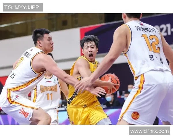 CCTV5直播浙江队对阵广厦队的精彩篮球对决全程回顾与分析 CCTV5直播浙江队对阵广厦队的精彩篮球对决全程回顾与分析